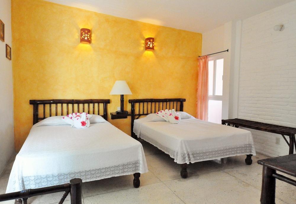 Hotel Zihua Caracol Zihuatanejo Exterior photo
