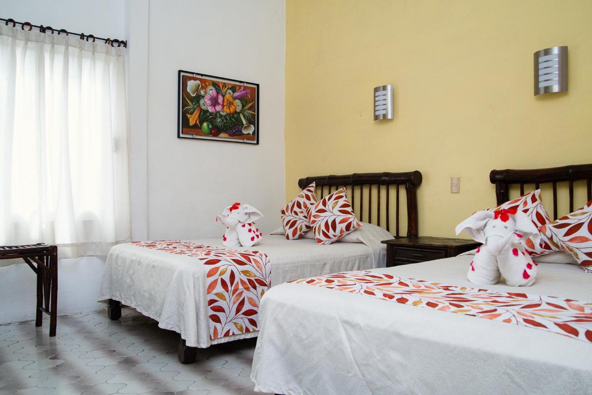 Hotel Zihua Caracol Zihuatanejo Exterior photo