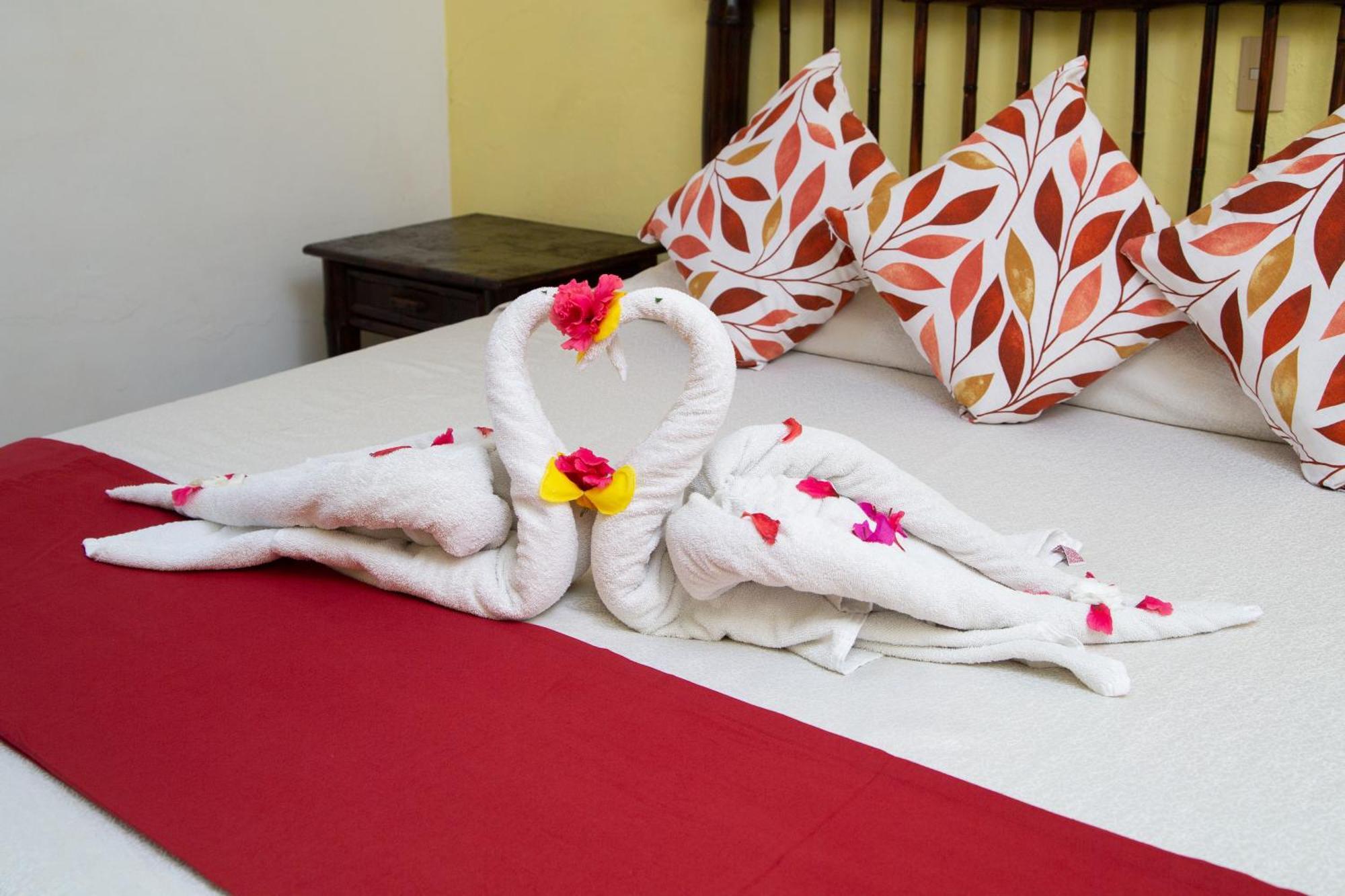 Hotel Zihua Caracol Zihuatanejo Exterior photo