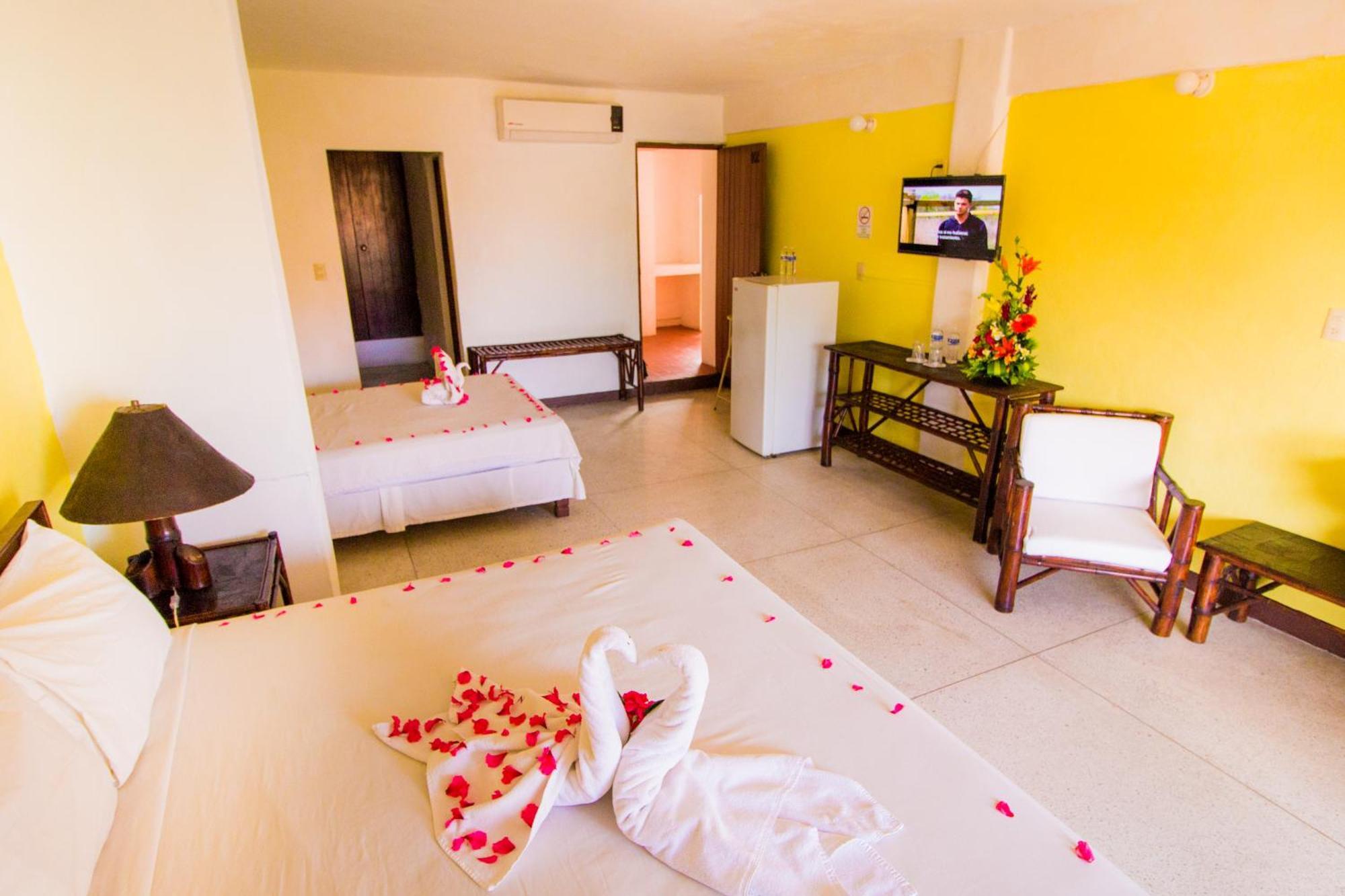 Hotel Zihua Caracol Zihuatanejo Exterior photo